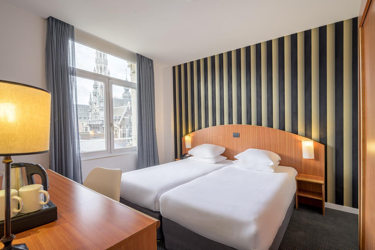 בריסל Aris Grand Place Hotel מראה חיצוני תמונה